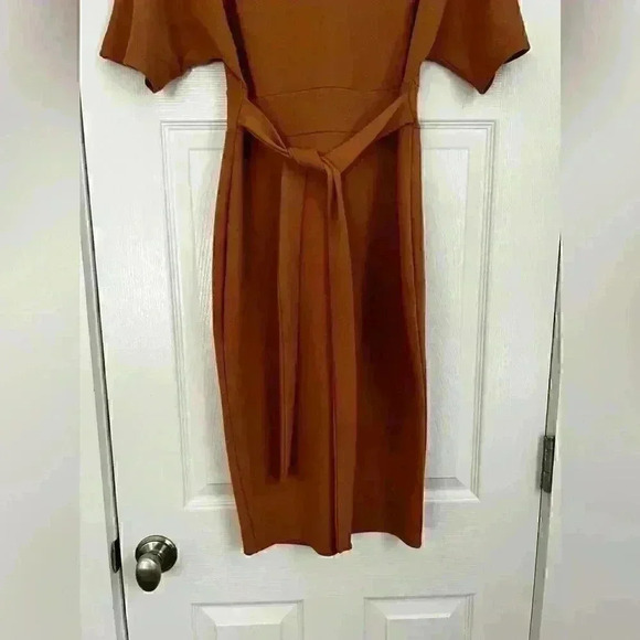 Boohoo Pencil Dress - Picture 8 of 11